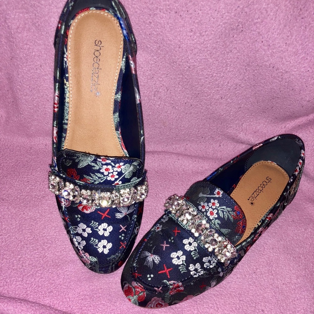 Shoedazzle Floral Loafers